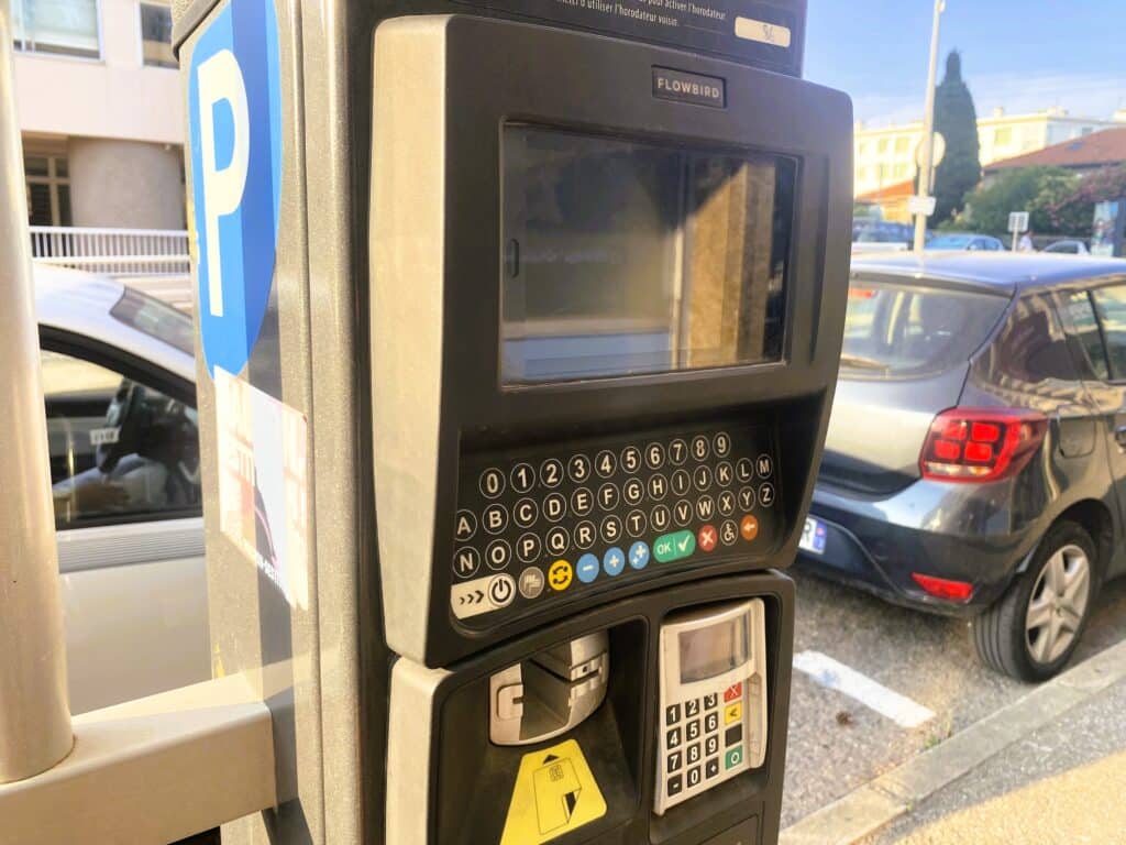 Von Praktikanten, Parkuhren und Präservativen